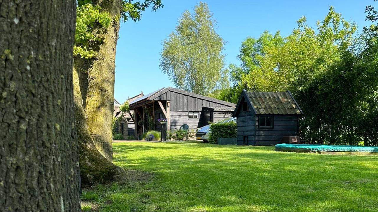 Bedandbreakfastrouveen Exterior foto